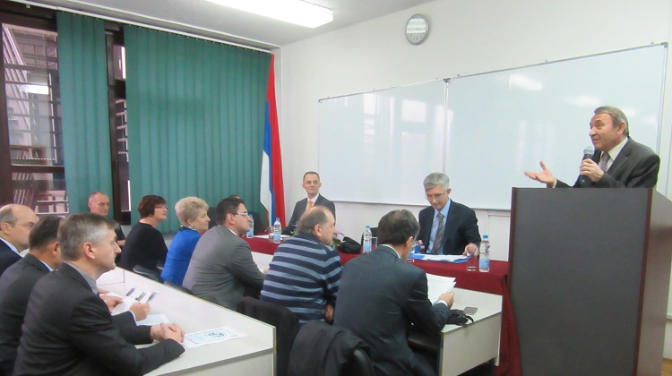 Diploma guarantees employment