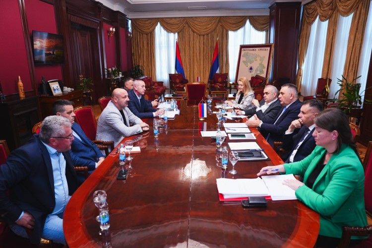 Prime Minister Minić meets with representatives of the Consortium 