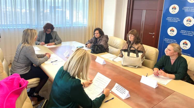 Contracts signed with the 