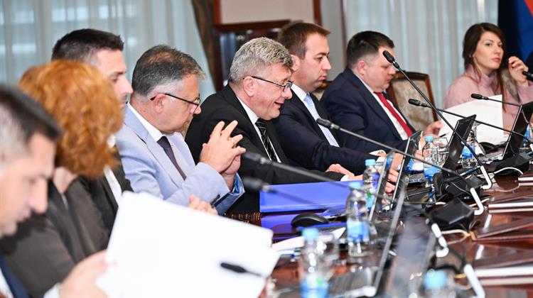 900.000 КМ за стипендије за ученике који уписују дефицитарна занимања 