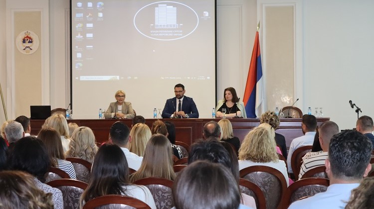 Minister Klokić at Lecture by European Integration Minister in Serbian Government, Tanja Miščević, on EU Negotiations Scree