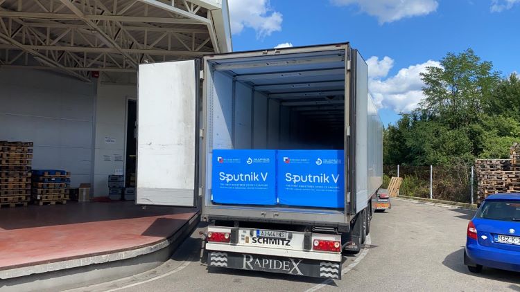 Испоручено још 25.000 доза Спутњик В вакцине