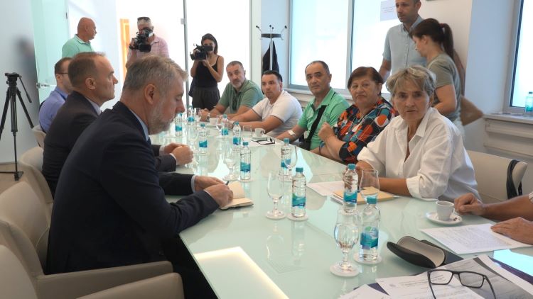 Унаприједити и проширити право на личну инвалиднину у Републици Српској