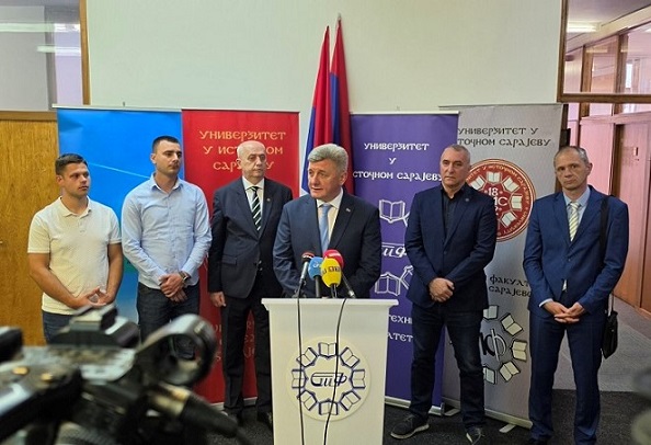 Министар Мастиловић са руководством Универзитета у Источном Сарајеву и деканима факултета: Пет милиона КМ за реконструкцију зграде три факултета 