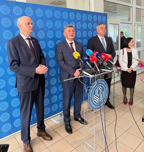 Министар Мастиловић на Факултету политичких наука УНИБЛ: Ове године појачано издвајање за науку
