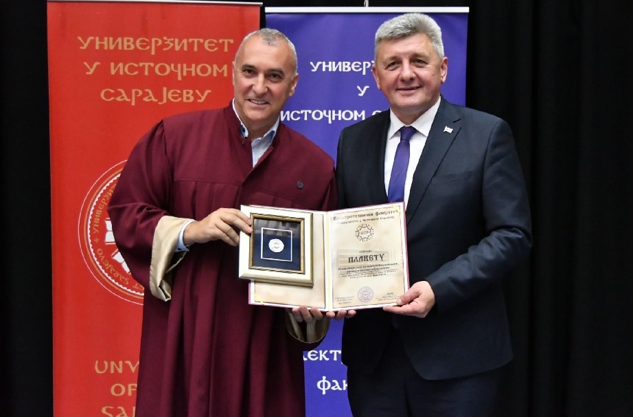Министар Мастиловић на промоцији дипломаца Електротехничког факултета Универзитета у Источном Сарајеву
