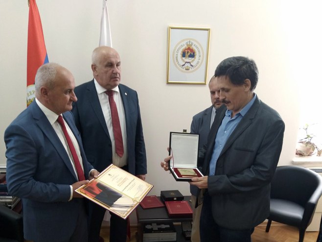 Уручена одликовања руским добровољцима