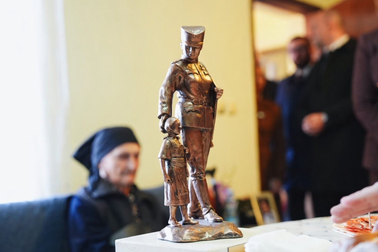 Мајци Миљи Зечевић уручено признање 