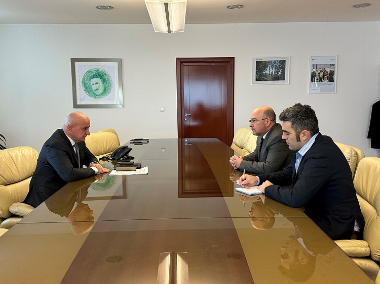 Састанак са Тамашом Магдом