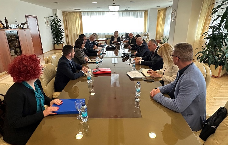 Министар Ђокић са представницима гасног сектора