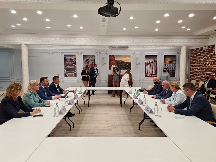 Први дан посјете Русији - министар Петар Ђокић се састао са замјеником губернатора Њижњеновгородске области Андрејем Бетином 