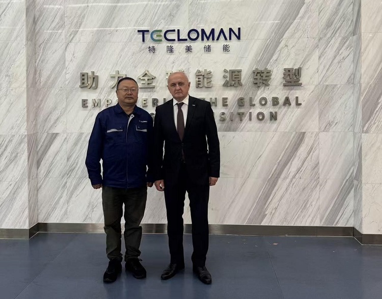 Министар Ђoкић у Кини са представницима компаније Tecloman