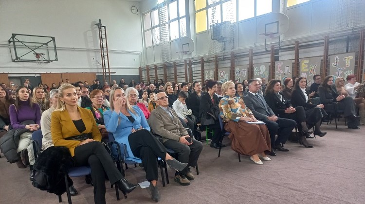 Министар Голубовић на Светосавској свечаности у ОШ 