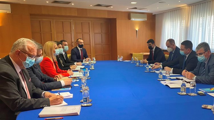 Заједнички уџбеници за очување културног и националног идентитета