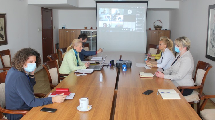 Одржан састанак са предсједницима актива директора основних и средњих школа