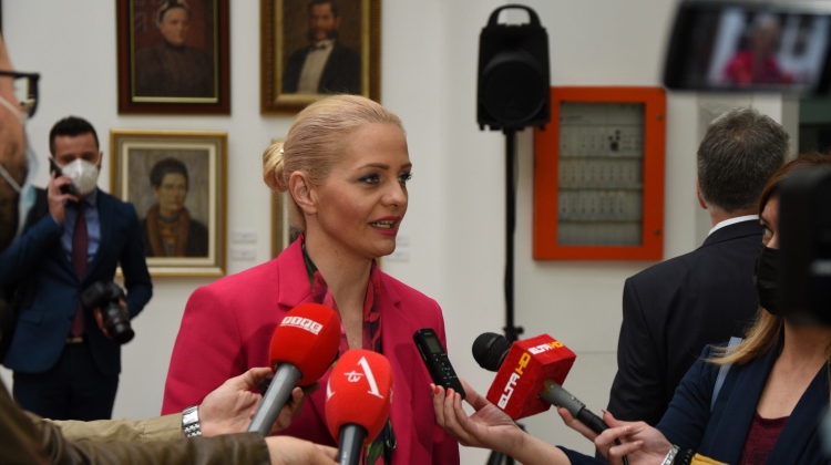 Министар Наталија Тривић на отварању изложбе Жене хероине Великог отаџбинског рата