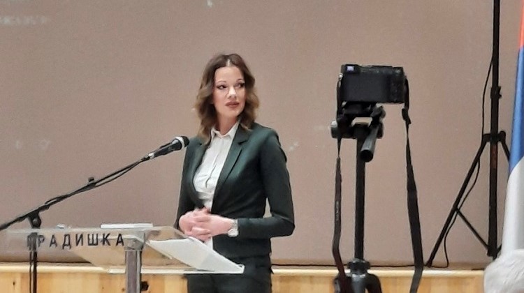 Снажан историјско-друштвени аспект филма „Априлски лет“ 