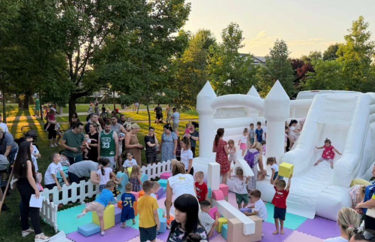 Конференција беба у Брчком