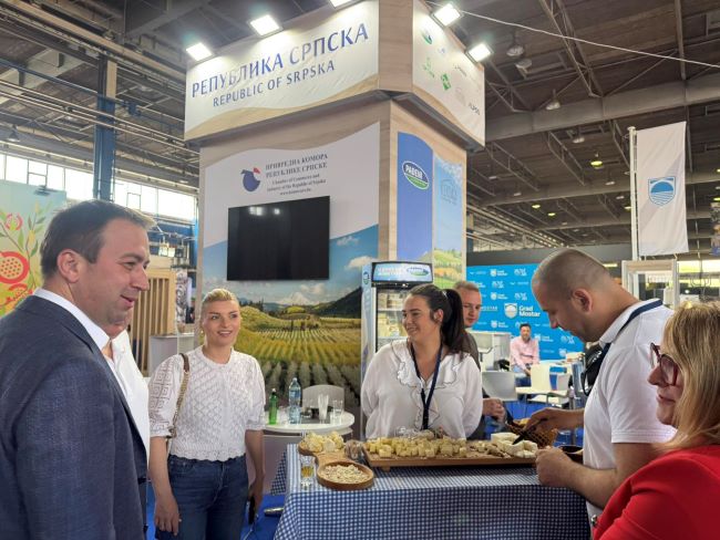 Министар Селак: Институције Српске посвећене подршци домаћим привредницима