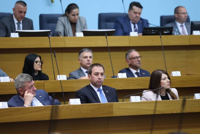 Усвојене измјене Кривичног законика – казна затвора до једне године може се замијенити новчаном казном