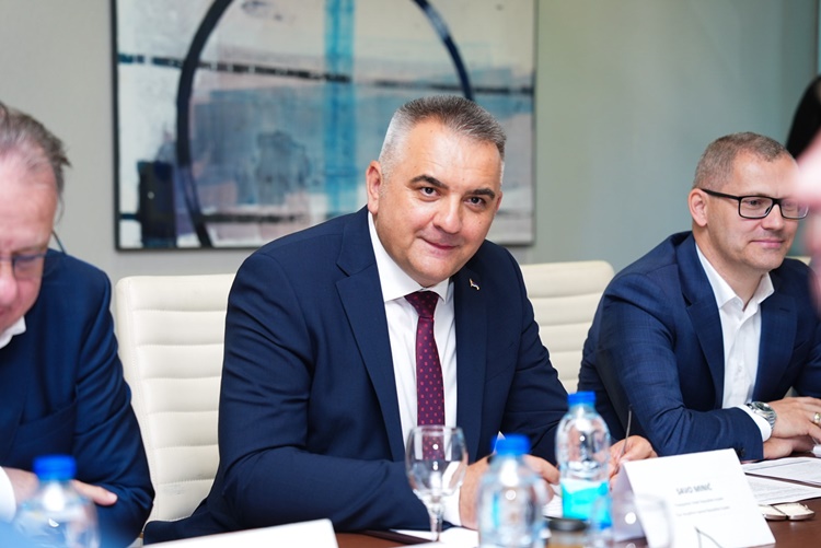 Премијер Минић на сједници Скупштине акционара Електропреноса БиХ: Стабилност електромреже - приоритет