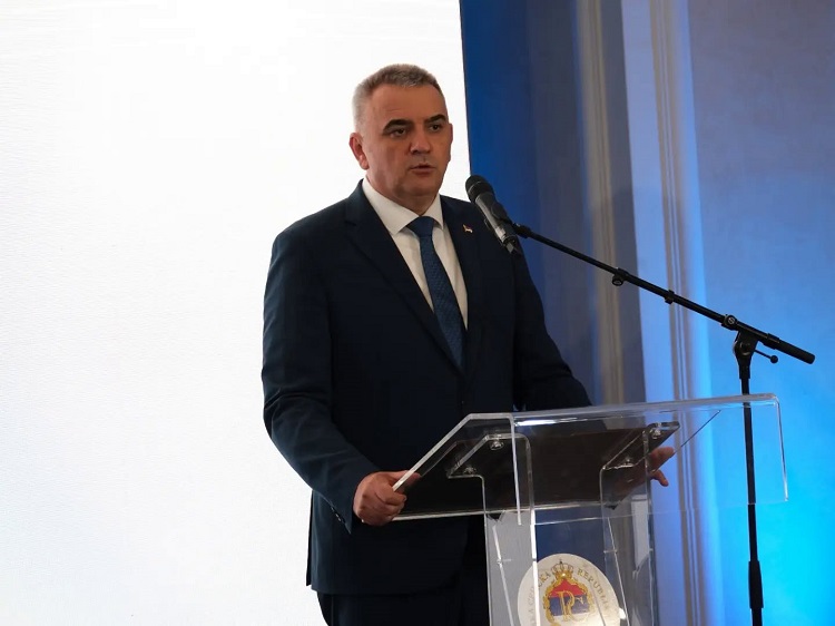Премијер Минић: Развој Аеродрома Бања Лука значи додатни напредак Републике Српске