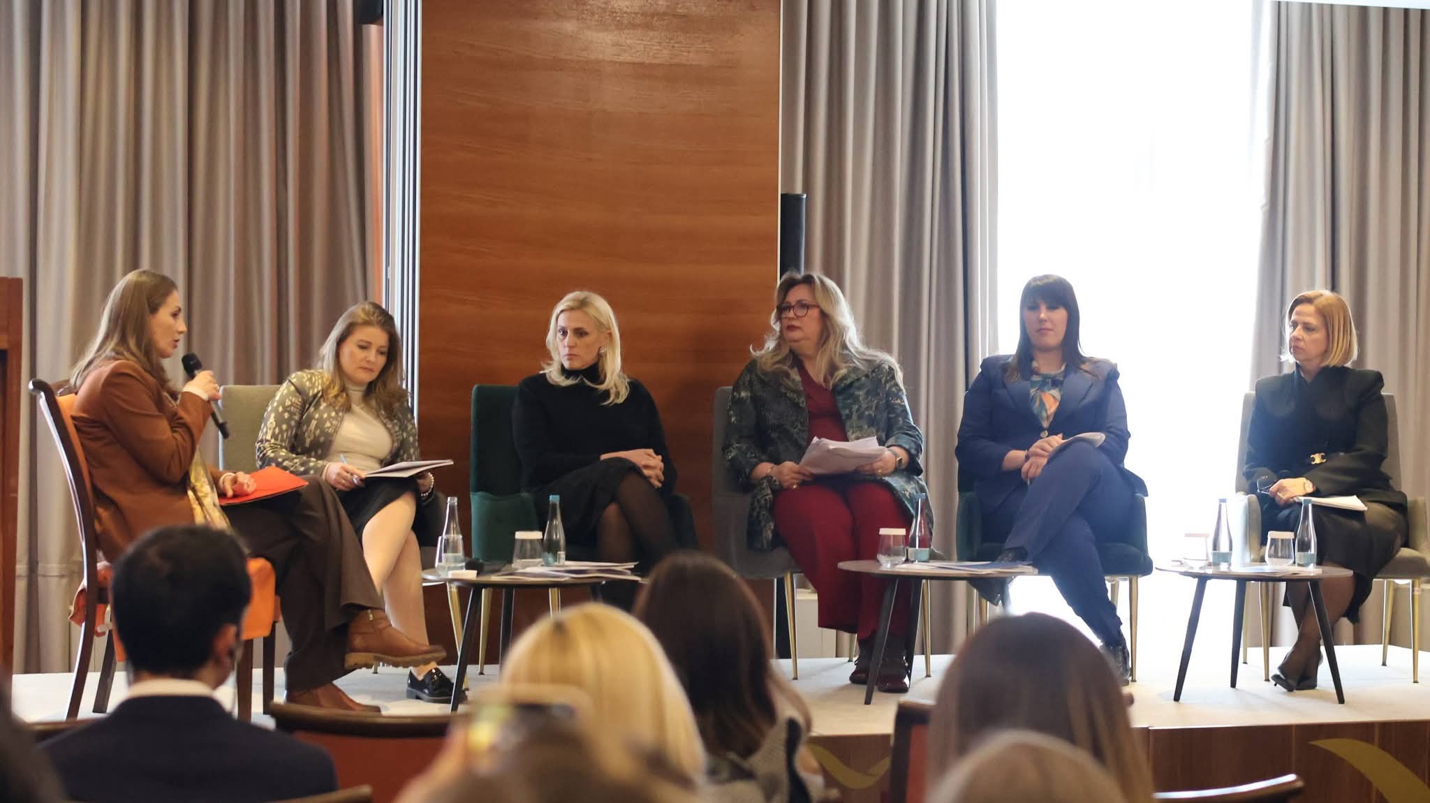 Учешће директорице Векић на панел дискусији “Унапређење равноправности полова у корпоративном одлучивању”